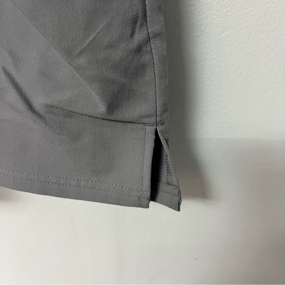 Jaanuu scrub top. Xl. Like new grey - Picture 6 of 8